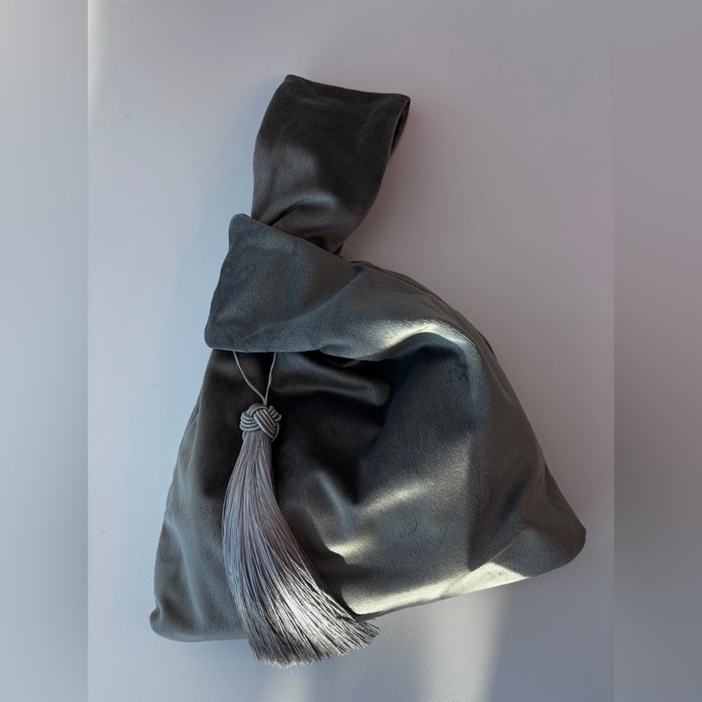 Chic Gray Velvet Wristlet Knot Mini Tassel Bag